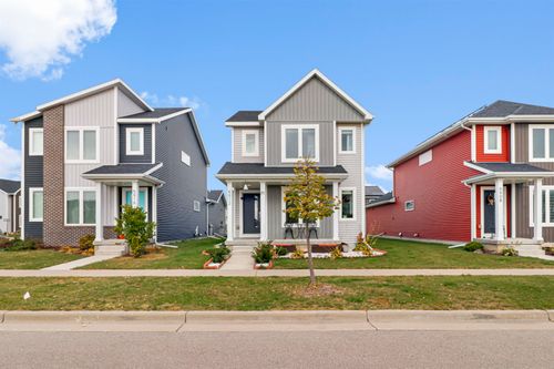 5912 Minong Ln, FITCHBURG, WI, 53711-9201 | Card Image