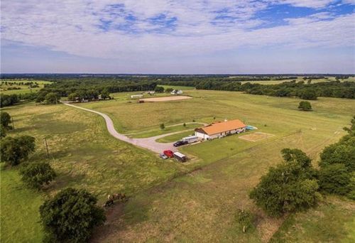 655 Loftice Rd, Gunter, TX, 75058-3258 | Card Image