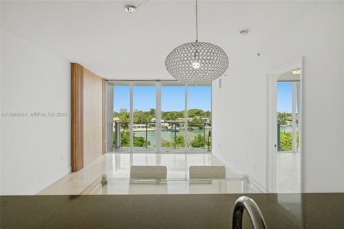 5d-6305 Indian Creek Dr, Miami Beach, FL, 33141-5894 | Card Image