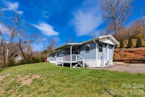 20 Ox Creek Rd, Weaverville, NC, 28787-9758 | Card Image