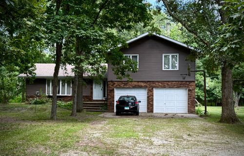 1998 N County Highway 30, Gilman, IL, 60938-6006 | Card Image