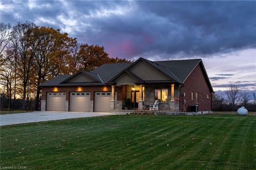 {{alt}} | Card Image