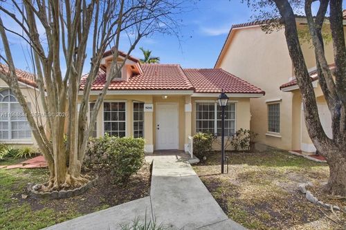 15246 Sw 111th St, Miami, FL, 33196-4522 | Card Image