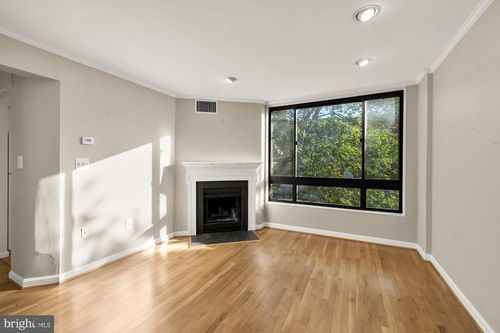 apt-202-3825 Davis Pl Nw, WASHINGTON, DC, 20007-1359 | Card Image