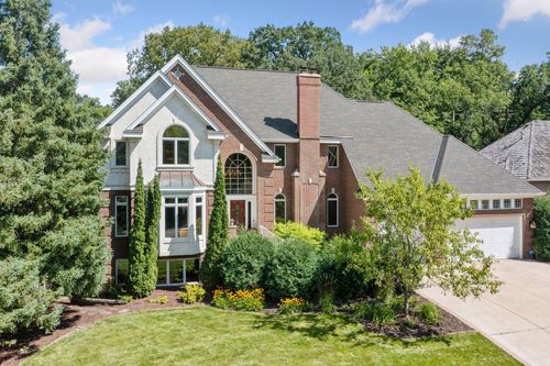 14709 White Oak Dr, Burnsville, MN, 55337-4154 | Card Image