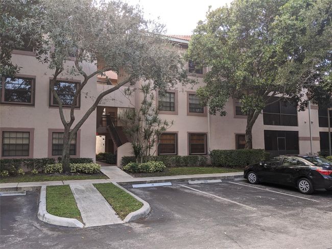 APT-173 - 10730 Nw 14 Th St, Condo with 3 bedrooms, 2 bathrooms and null parking in Plantation FL | Image 5