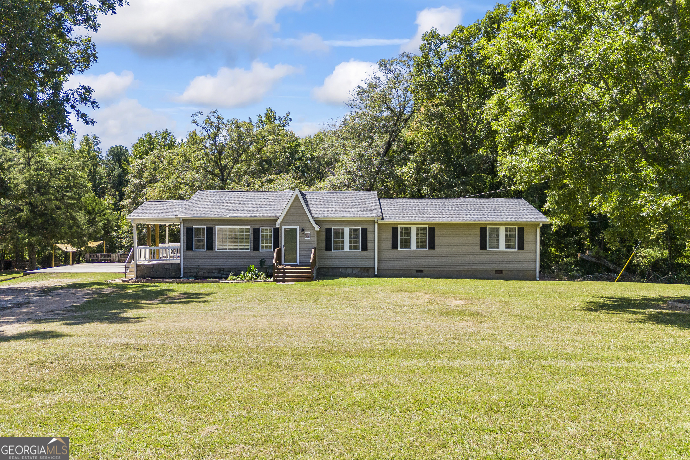 Hartwell Hwy, Elberton, GA 30635
