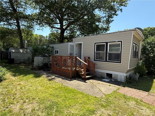 6101 Post Rd, North Kingstown, RI, 02852-1891 | Card Image