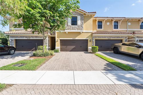 9572 Town Parc Cir N, Parkland, FL, 33076-3875 | Card Image