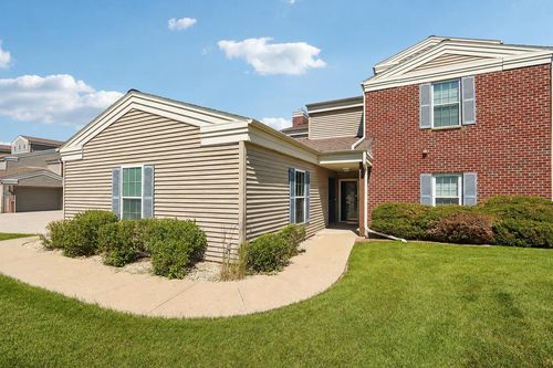 a-N16W26539 Tall Reeds Lane, Pewaukee, WI, 53072 | Card Image