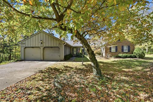 235 Oakridge Dr, Springfield, OH, 45504-3915 | Card Image
