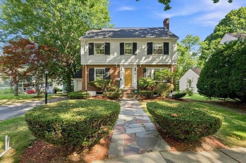 8 Carlson Cir, Boston, MA, 02132-1002 | Card Image