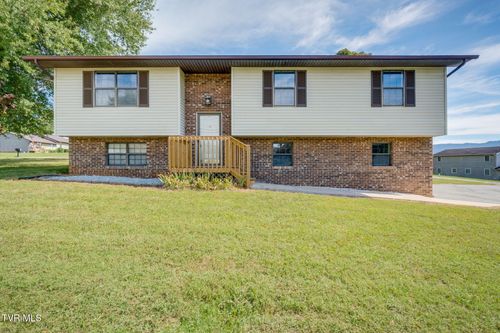 214 Englewood Ave, Mount Carmel, TN, 37645-3826 | Card Image