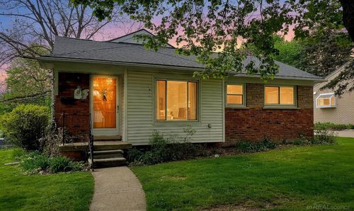303 Pennell St, Northville, MI, 48167-1629 | Card Image