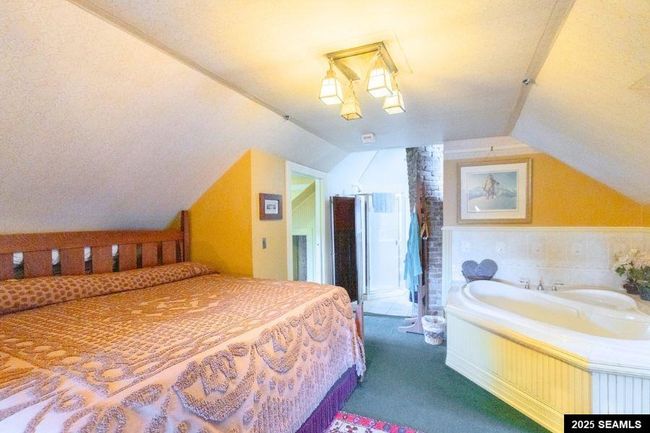 113 W 5 Th St, House other with 9 bedrooms, 7 bathrooms and null parking in Juneau AK | Image 40
