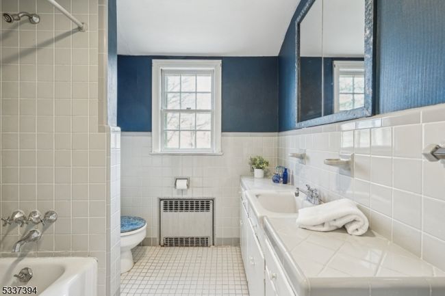 17 E Main St, House other with 4 bedrooms, 2 bathrooms and null parking in Mendham Twp NJ | Image 25