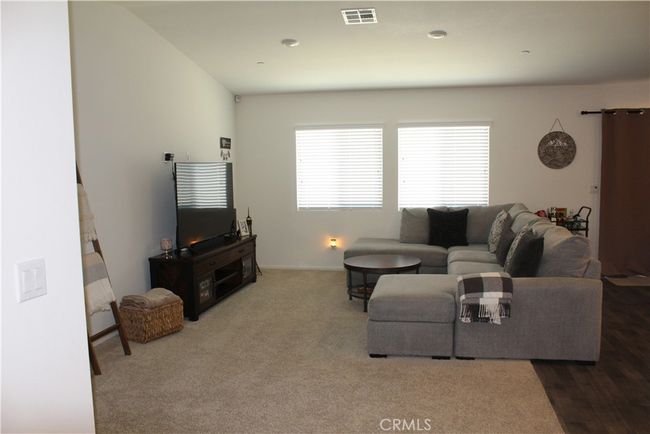10338 Saddleback Dr, House other with 3 bedrooms, 2 bathrooms and 2 parking in Adelanto CA | Image 6