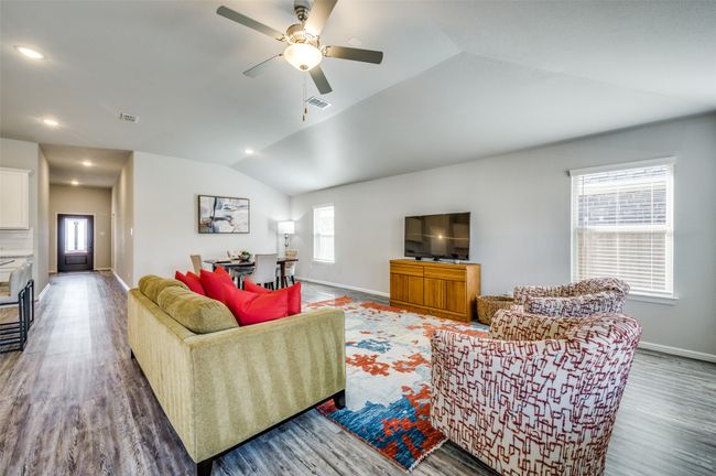 6205 Norley Ct, House other with 4 bedrooms, 2 bathrooms and null parking in Aubrey TX | Image 7