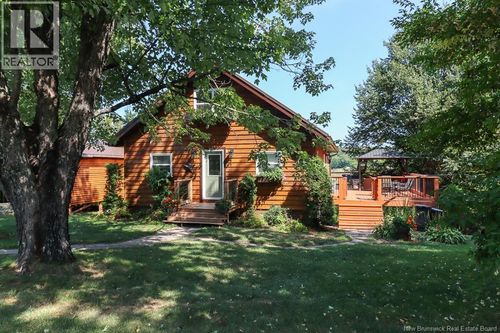 45 Stock Farm Rd, Quispamsis, NB, E2G2A1 | Card Image