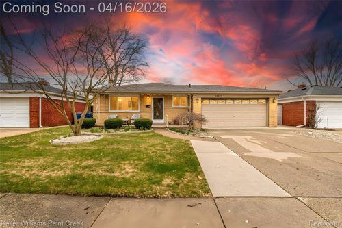 30641 Dover Ave, Warren, MI, 48088-3168 | Card Image