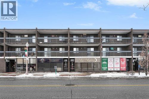 995 Elsmere Ave, Windsor, ON, N9A2A8 | Card Image