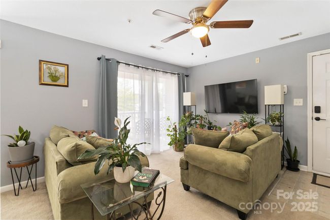 1108 Plaza Walk Dr, Condo with 2 bedrooms, 2 bathrooms and null parking in Charlotte NC | Image 5