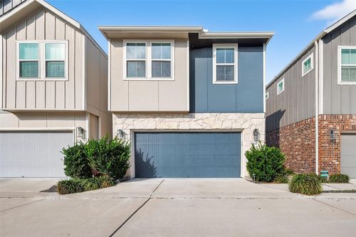 9816 Magnolia Village Ln, Houston, TX, 77080-1565 | Card Image