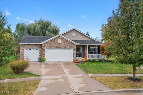 39115 Crescent Dr, Avon, OH, 44011-6701 | Card Image