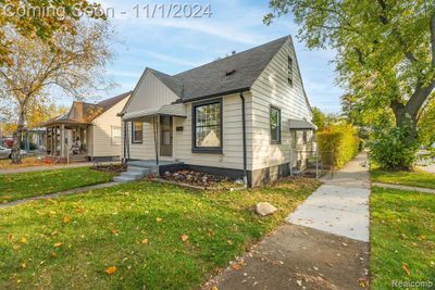 3855 Williams Street, Home with 3 bedrooms, 2 bathrooms and null parking in Dearborn MI | Image 3