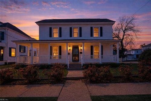 329 Center St, Hampton, VA, 23669-3515 | Card Image
