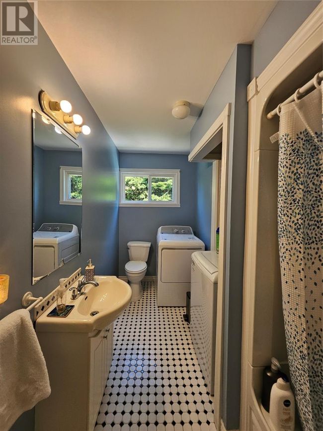 68 Salmon Cove Rd, House other with 3 bedrooms, 3 bathrooms and null parking in South River NL | Image 11
