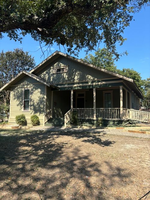 908 N Gaines St, Ennis, TX, 75119-3047 | Card Image