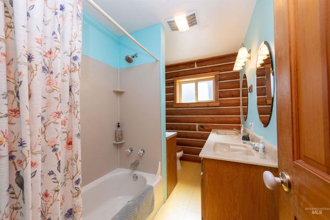 130 Valley Creek Rd, House other with 3 bedrooms, 3 bathrooms and 1 parking in Stanley ID | Image 11