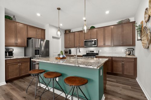 2201 Ridgeline Dr, Hebron, KY, 41048-3526 | Card Image