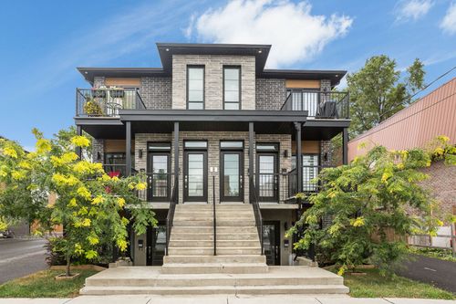 2404 Rue Préfontaine, Longueuil, QC, J4K3Y2 | Card Image