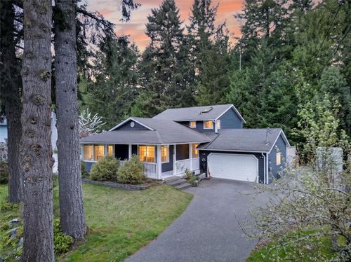 2249 Mcintosh Rd, Shawnigan Lake, BC, V8H2E9 | Card Image