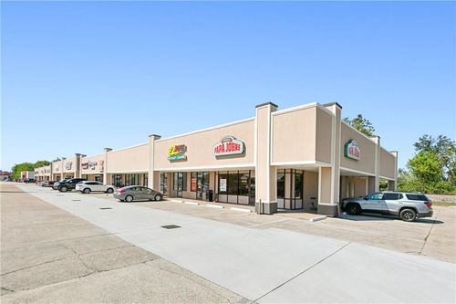 b2-13322 Highway 90, Boutte, LA, 70039-2000 | Card Image