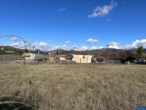 4807 Grange Rd, Roseburg, OR, 97471-4763 | Card Image