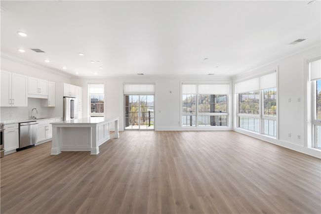 APT-413 - 1 1 St St, Condo with 3 bedrooms, 2 bathrooms and 1 parking in Oakmont PA | Image 11