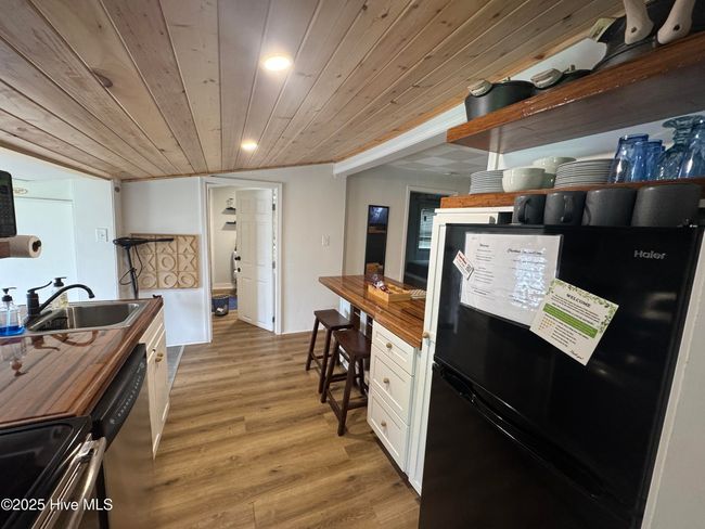 121 Cedar Point Blvd, House other with 2 bedrooms, 1 bathrooms and null parking in Cedar Point NC | Image 17