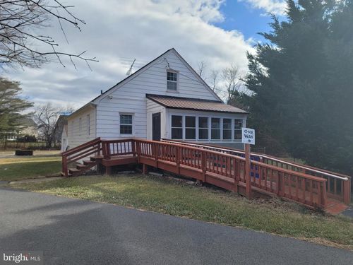 8325 Yellow Springs Rd, FREDERICK, MD, 21702-2819 | Card Image