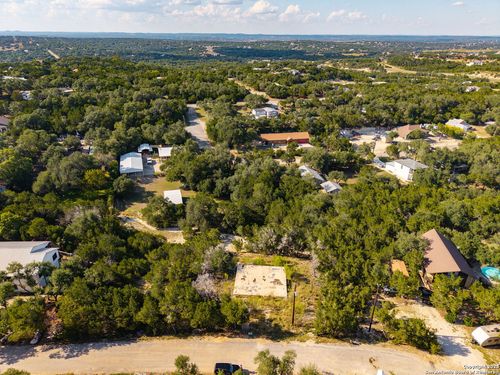 651 Valley Rdg, Canyon Lake, TX, 78133-4968 | Card Image