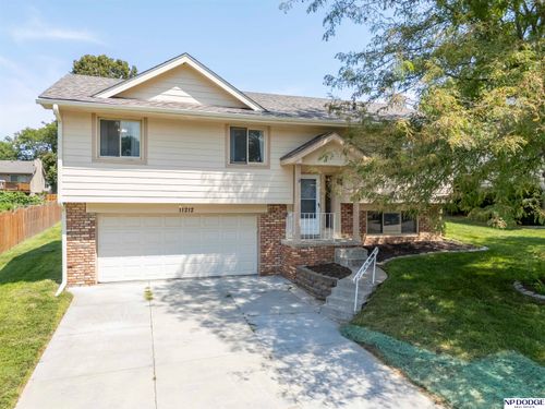 11212 Z St, Omaha, NE, 68137-4664 | Card Image