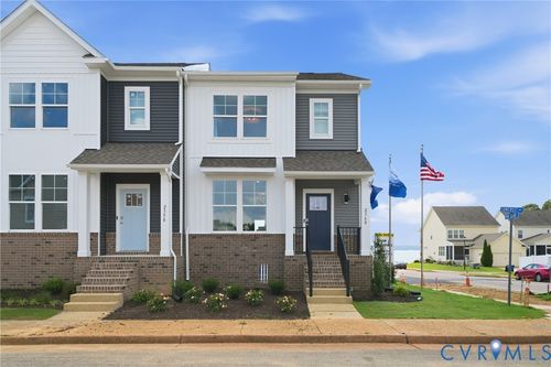 2358 Somerset Way, Hayes, VA, 23072-3586 | Card Image