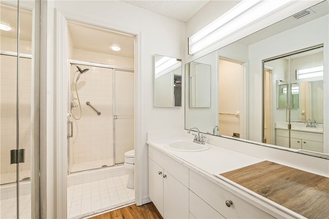 APT-204 - 540 Grove Isle Cir, House attached with 2 bedrooms, 2 bathrooms and null parking in Vero Beach FL | Image 13