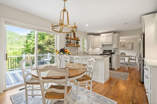 6 Lee Cir, Kent, CT, 06757-1426 | Card Image