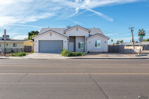 530 S Avenue C, Yuma, AZ, 85364-2527 | Card Image