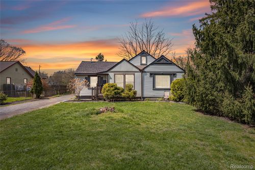 11340 Polk St, Taylor, MI, 48180-4375 | Card Image