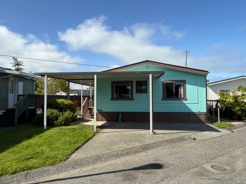 1718 Thunderbird Dr, McKinleyville, CA, 95519-3912 | Card Image