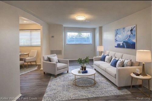 440 Baldwin, Rochester, MI, 48307 | Card Image